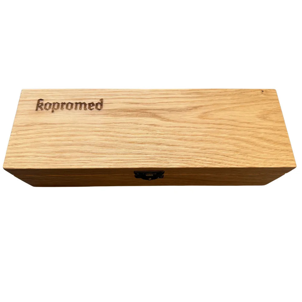 WZ 19W knife + gift box made of solid oak wood